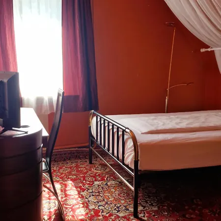 招待所 Pale' Bach